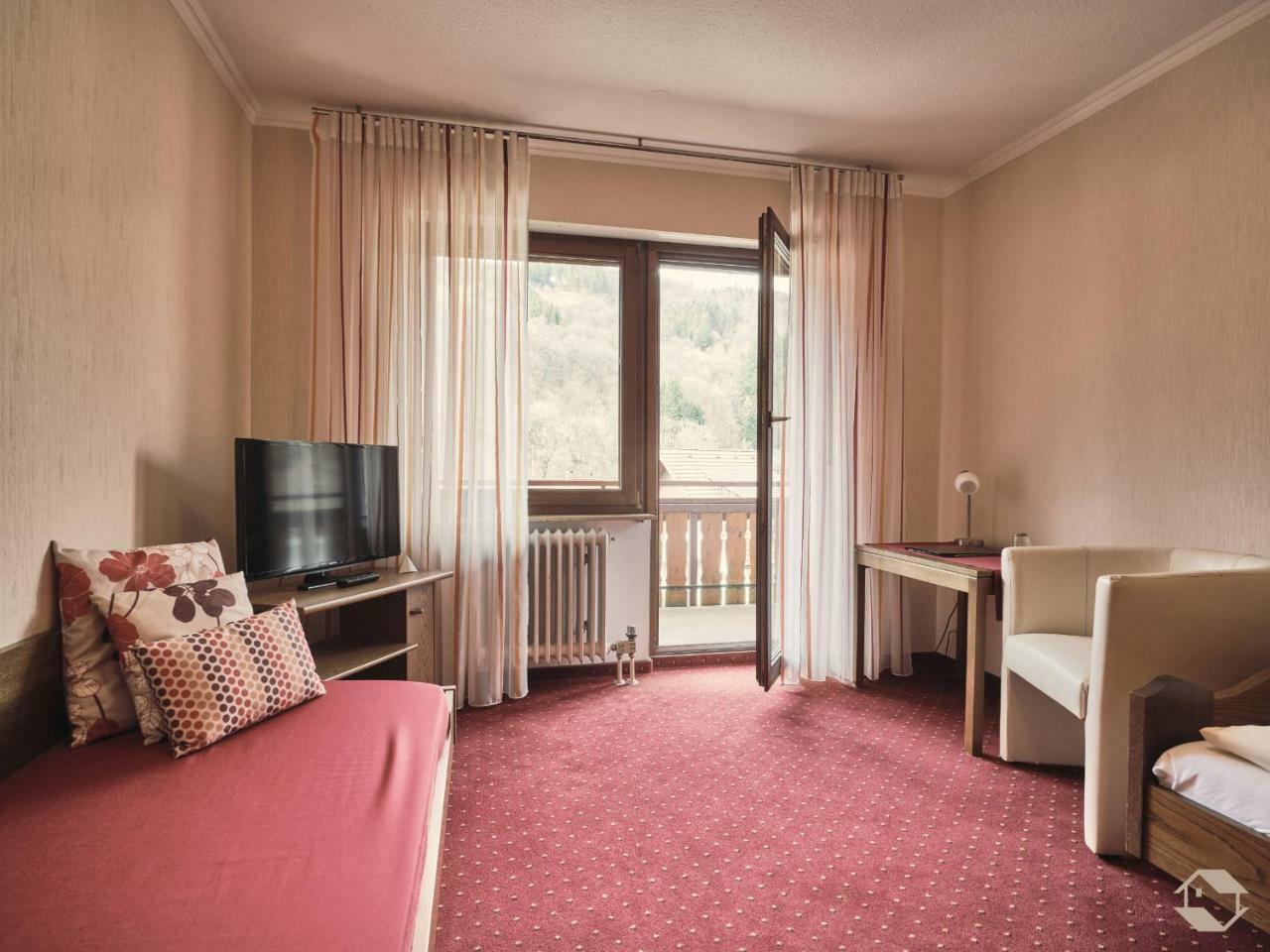 Cafe-Pension Endehof Oberprechtal Екстериор снимка